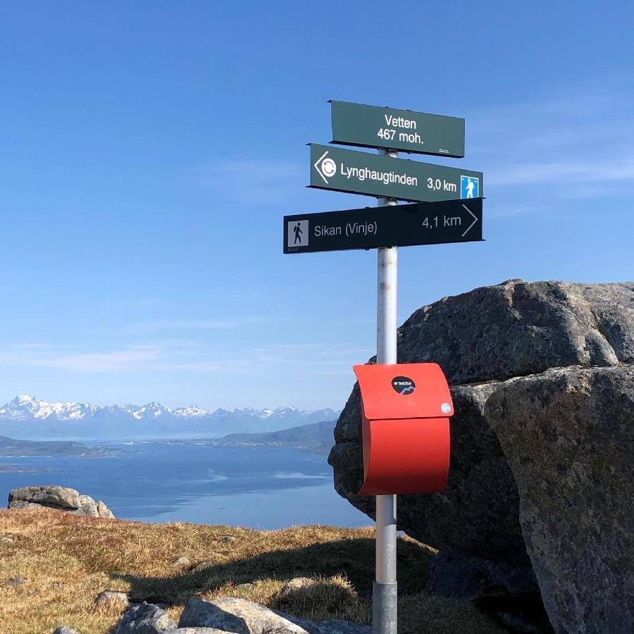 Frugga Feriehus Og Leilighet Straumsjoen Luaran gambar